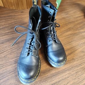 Dr Martens 1460 women's combat boots, Air walk, women's 9.